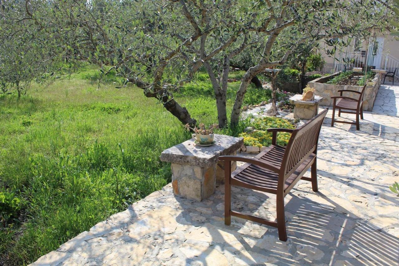 Cosy Sun-Splashed Bedroom - Pansion Hajduk Korčula Exterior foto